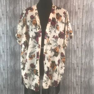 Floral kimono top